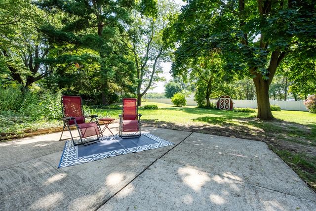 6582 Ryno Road, Coloma, MI 49038