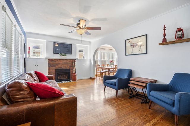 0S644 East Street, Winfield, IL 60190