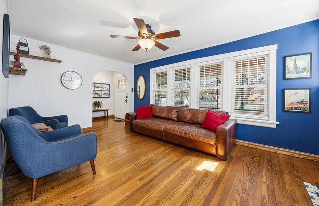 0S644 East Street, Winfield, IL 60190