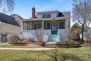 0S644 East Street, Winfield, IL 60190