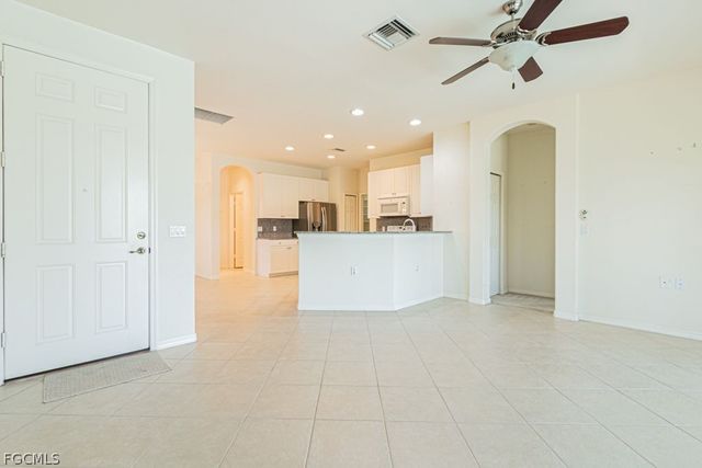 10615 Camarelle CIR, Fort Myers, FL 33913