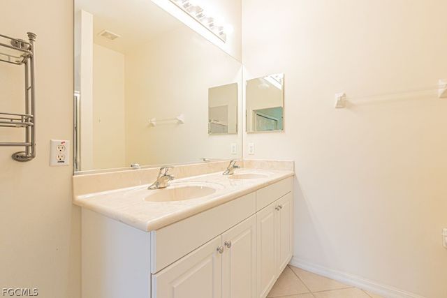 10615 Camarelle CIR, Fort Myers, FL 33913