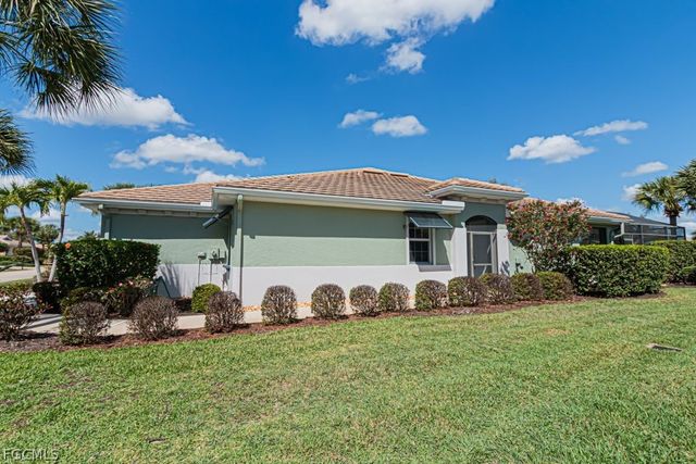 10615 Camarelle CIR, Fort Myers, FL 33913