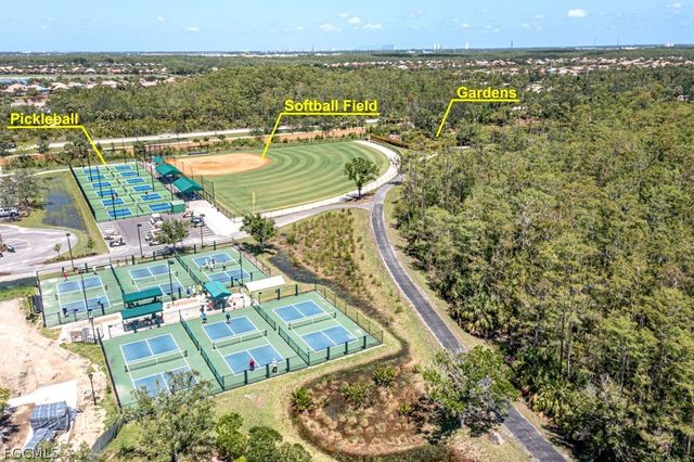 10615 Camarelle CIR, Fort Myers, FL 33913