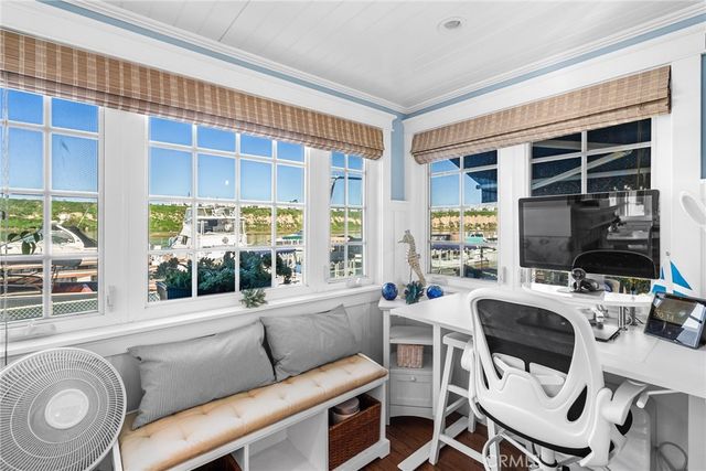 4 Saratoga, Newport Beach, CA 92660