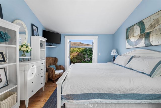 4 Saratoga, Newport Beach, CA 92660