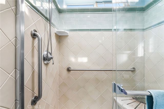 4 Saratoga, Newport Beach, CA 92660