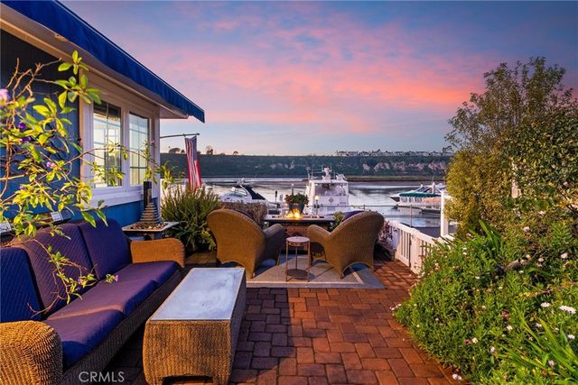 4 Saratoga, Newport Beach, CA 92660