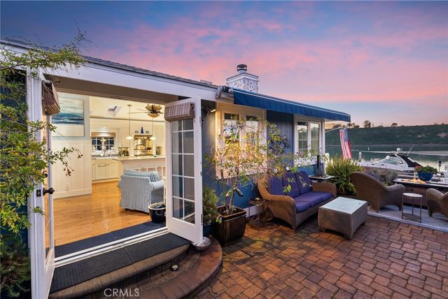 4 Saratoga, Newport Beach, CA 92660