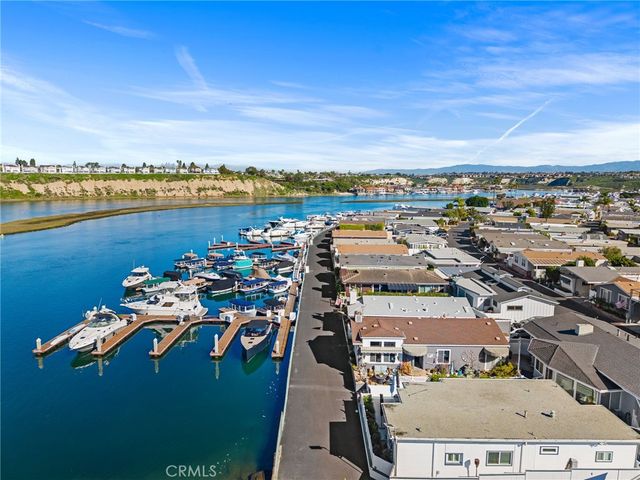 4 Saratoga, Newport Beach, CA 92660