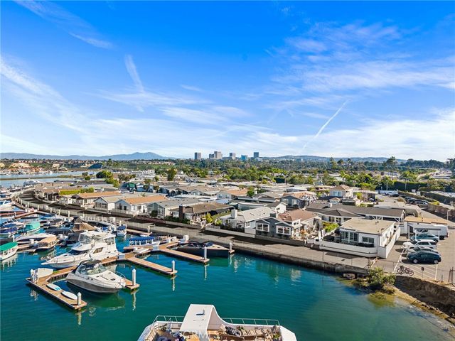 4 Saratoga, Newport Beach, CA 92660