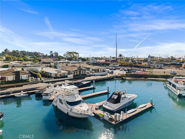 4 Saratoga, Newport Beach, CA 92660