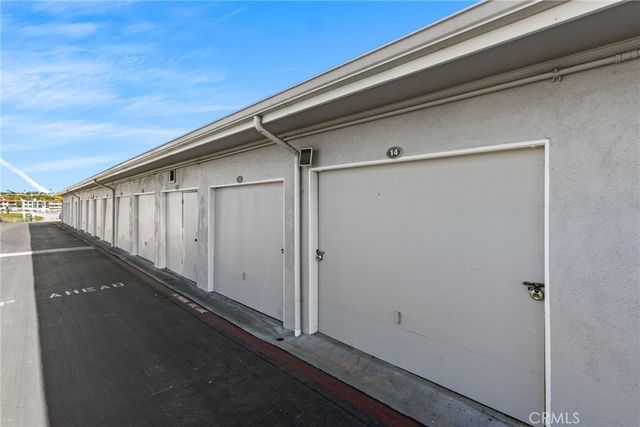 4 Saratoga, Newport Beach, CA 92660