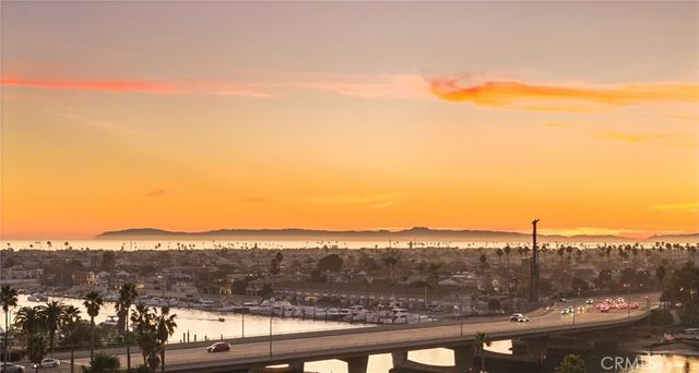 4 Saratoga, Newport Beach, CA 92660