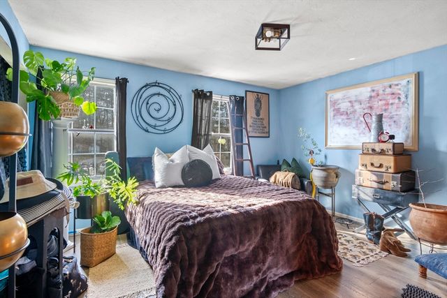 16 Ward Farm Circle, Worcester, MA 01602