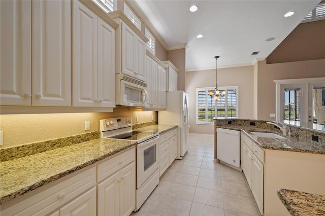 2464 LAUREL GLEN DRIVE, Lakeland, FL 33803