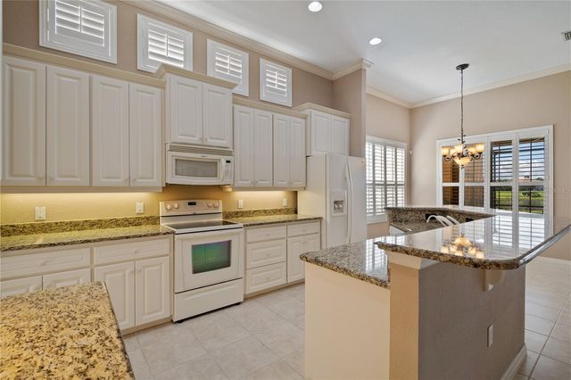 2464 LAUREL GLEN DRIVE, Lakeland, FL 33803