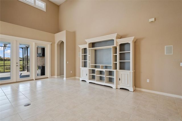 2464 LAUREL GLEN DRIVE, Lakeland, FL 33803