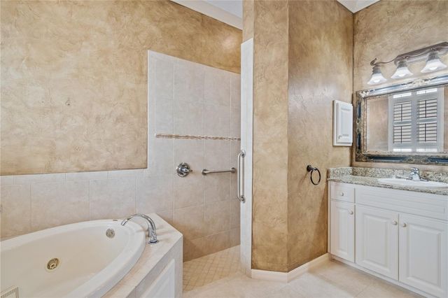 2464 LAUREL GLEN DRIVE, Lakeland, FL 33803