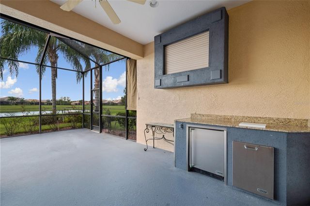 2464 LAUREL GLEN DRIVE, Lakeland, FL 33803