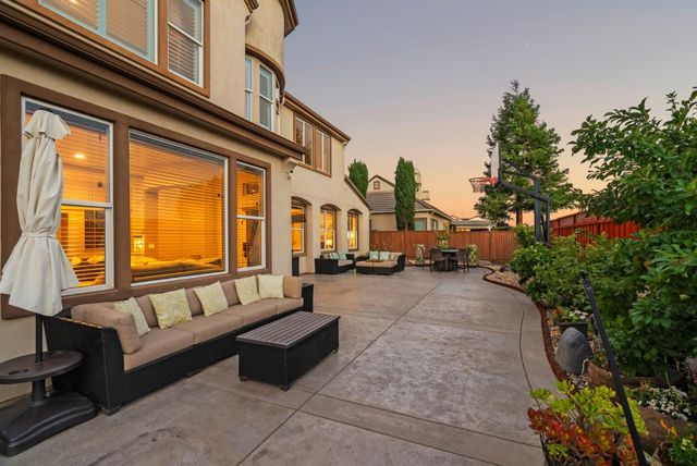 16830 Cabernet, Morgan Hill, CA 95037