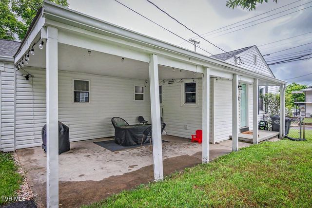 1009 Gibson Mill Road, Kingsport, TN 37660
