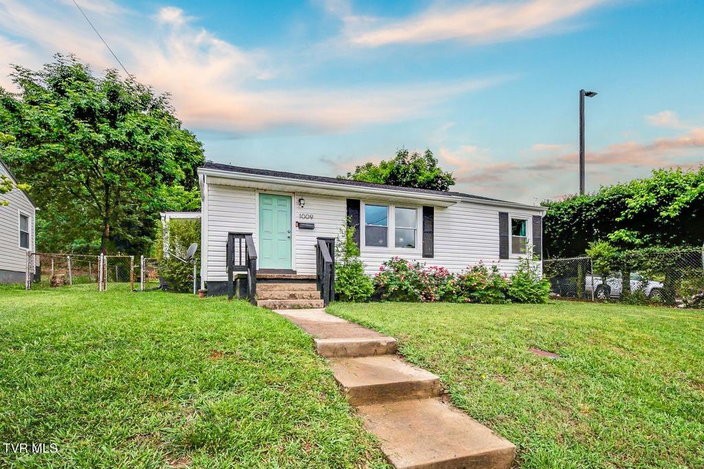 1009 Gibson Mill Road, Kingsport, TN 37660