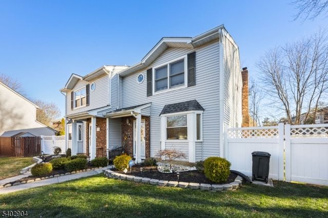 126 Leah Ct, South Brunswick Twp., NJ 08810