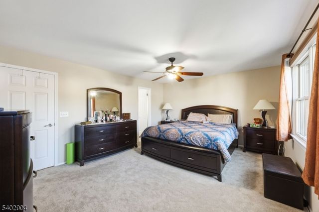 126 Leah Ct, South Brunswick Twp., NJ 08810