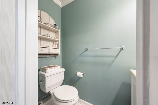 126 Leah Ct, South Brunswick Twp., NJ 08810