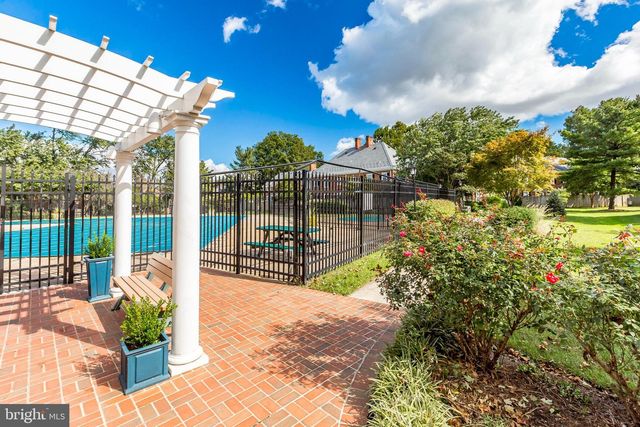 4603 36TH ST S #B, Arlington, VA 22206