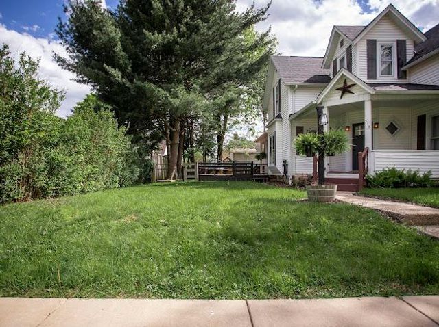 518 E Hamtramck Street, Mount Vernon, OH 43050