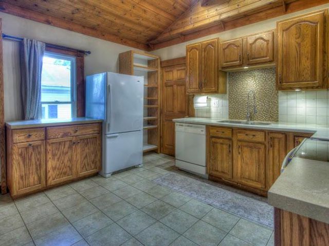518 E Hamtramck Street, Mount Vernon, OH 43050