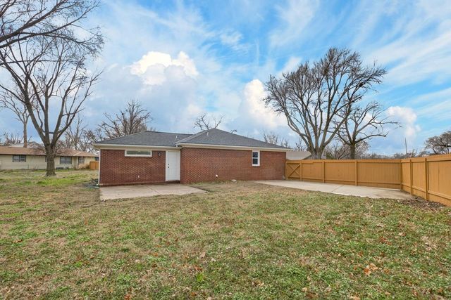 400 S Arapaho St, Wichita, KS 67209