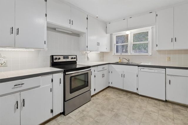 726 Harrison St, Corpus Christi, TX 78404