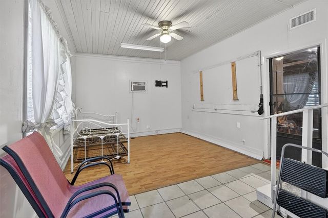 726 Harrison St, Corpus Christi, TX 78404