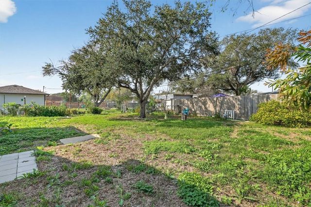 726 Harrison St, Corpus Christi, TX 78404