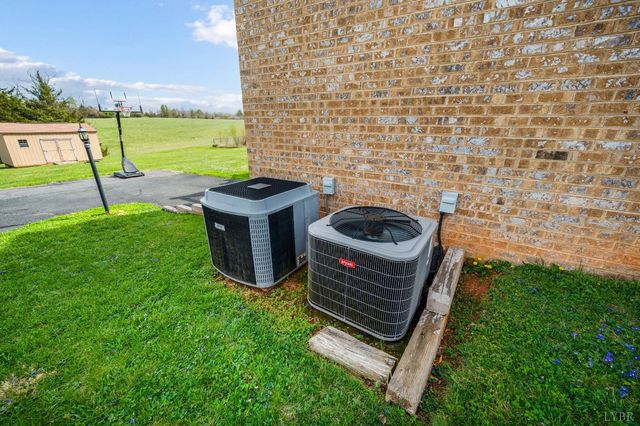 939 Alum Springs Road, Forest, VA 24551