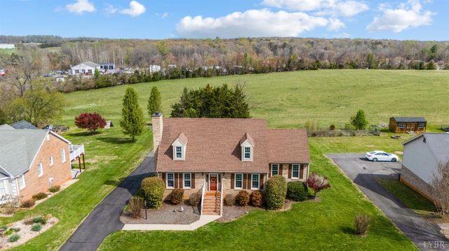 939 Alum Springs Road, Forest, VA 24551