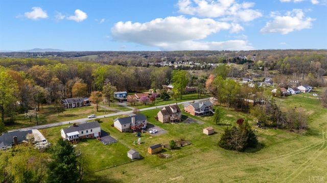 939 Alum Springs Road, Forest, VA 24551