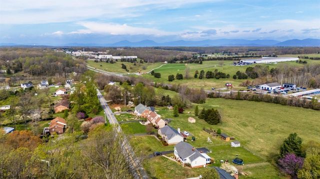 939 Alum Springs Road, Forest, VA 24551