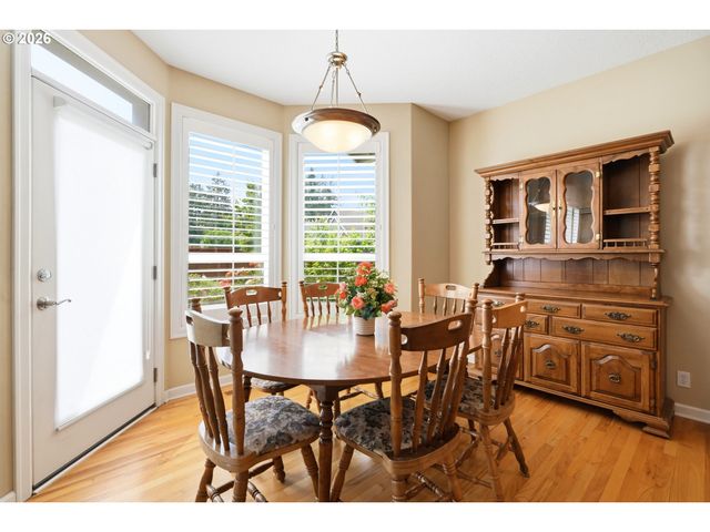 1385 Ne 12TH Ave, Canby, OR 97013