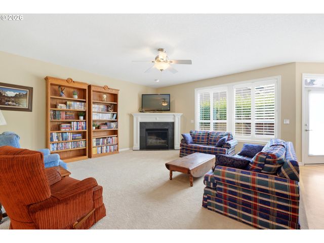 1385 Ne 12TH Ave, Canby, OR 97013
