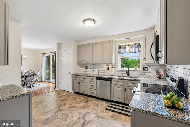 440 VALLEY VIEW DR, Hanover, PA 17331