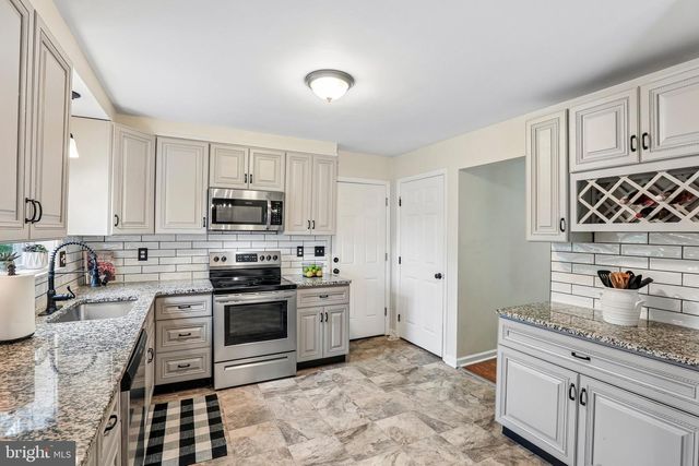 440 VALLEY VIEW DR, Hanover, PA 17331