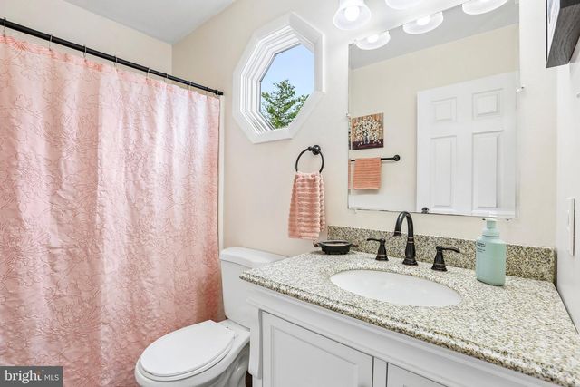 440 VALLEY VIEW DR, Hanover, PA 17331