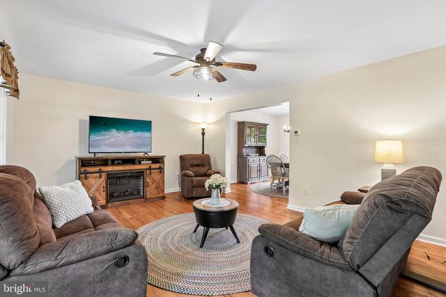 440 VALLEY VIEW DR, Hanover, PA 17331