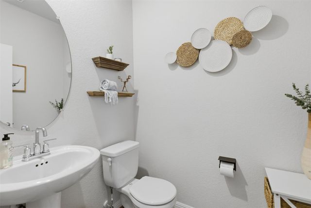 431 Dipprey LN, Georgetown, TX 78628