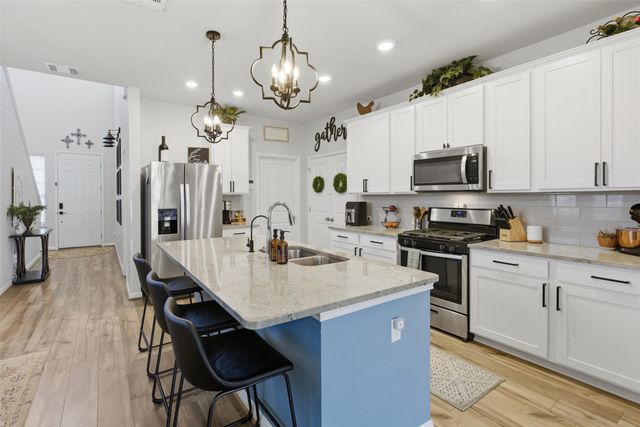 431 Dipprey LN, Georgetown, TX 78628