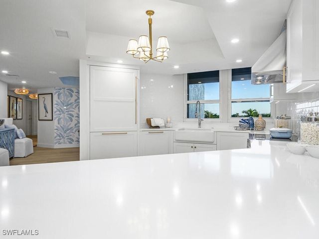 4021 Gulf Shore BLVD N 403, Naples, FL 34103